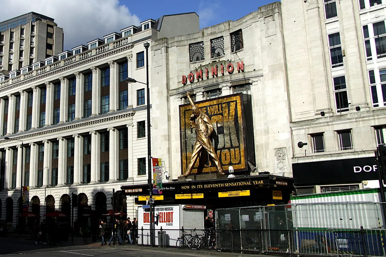 dominion theatre in london with freddie mercury statue in spring 2013 1