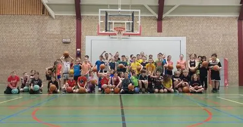 13852983985526051816