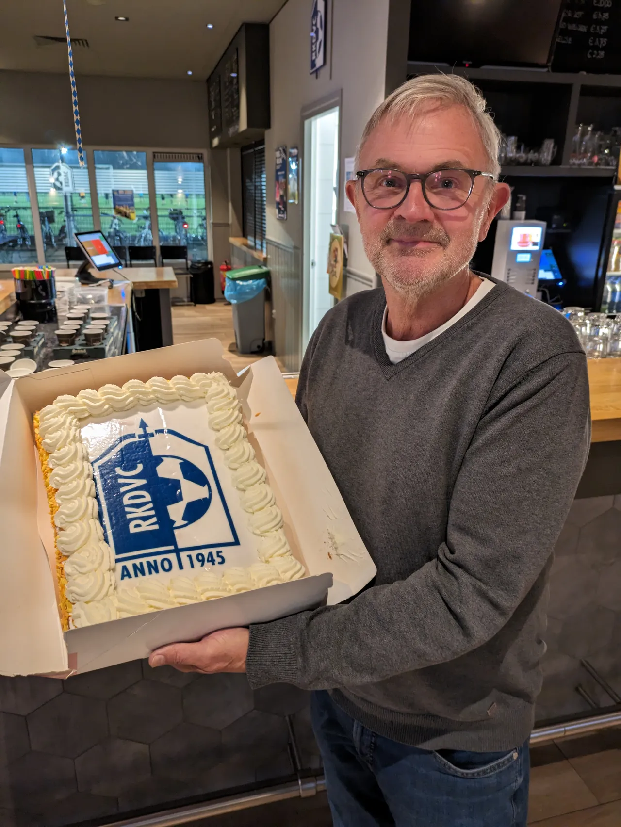 afscheid hans als voorzitter taart