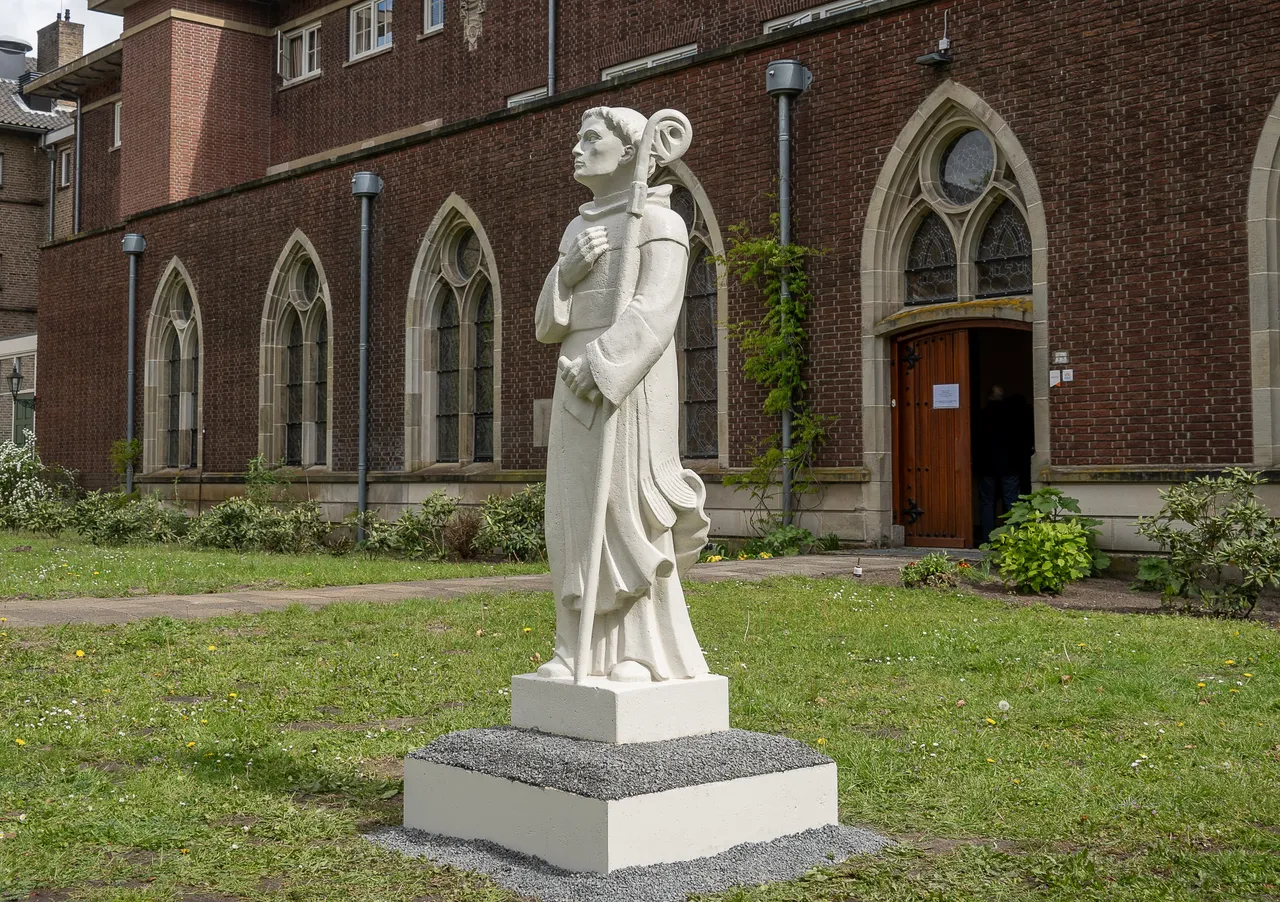 onthullingbernardus21apr24 a7 05606