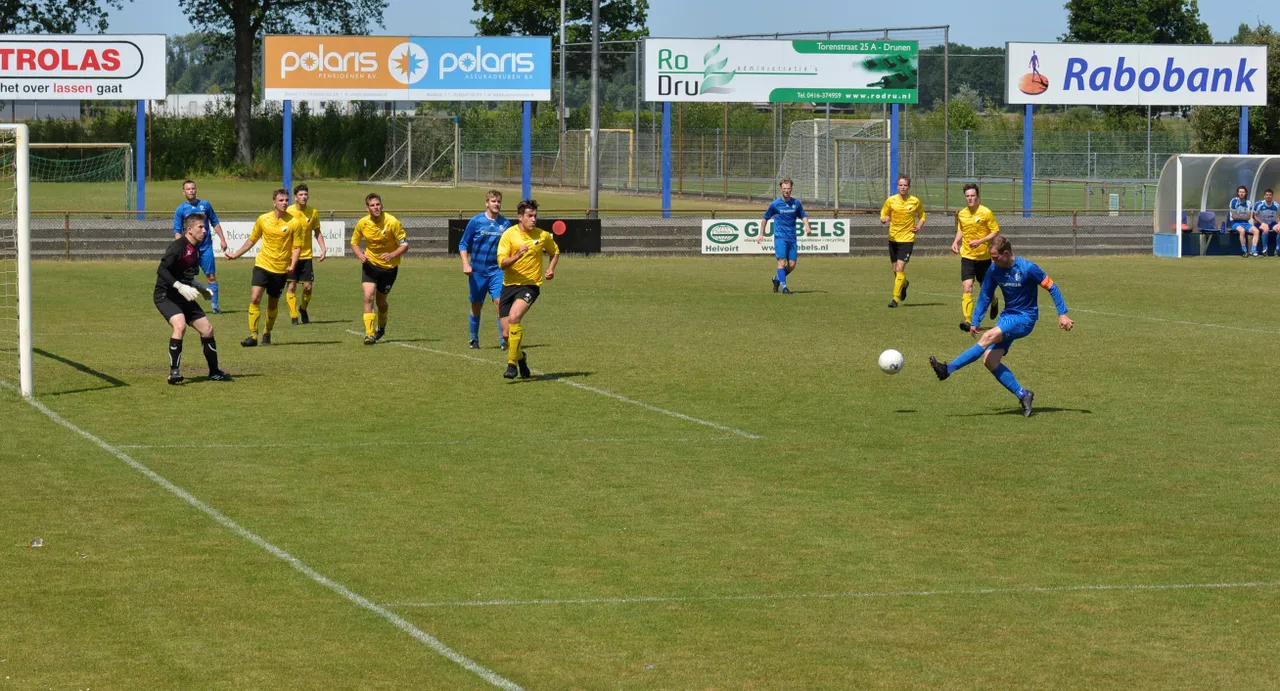 rkdvc 2 reusel 2 degradatie res 3e klasse 3240