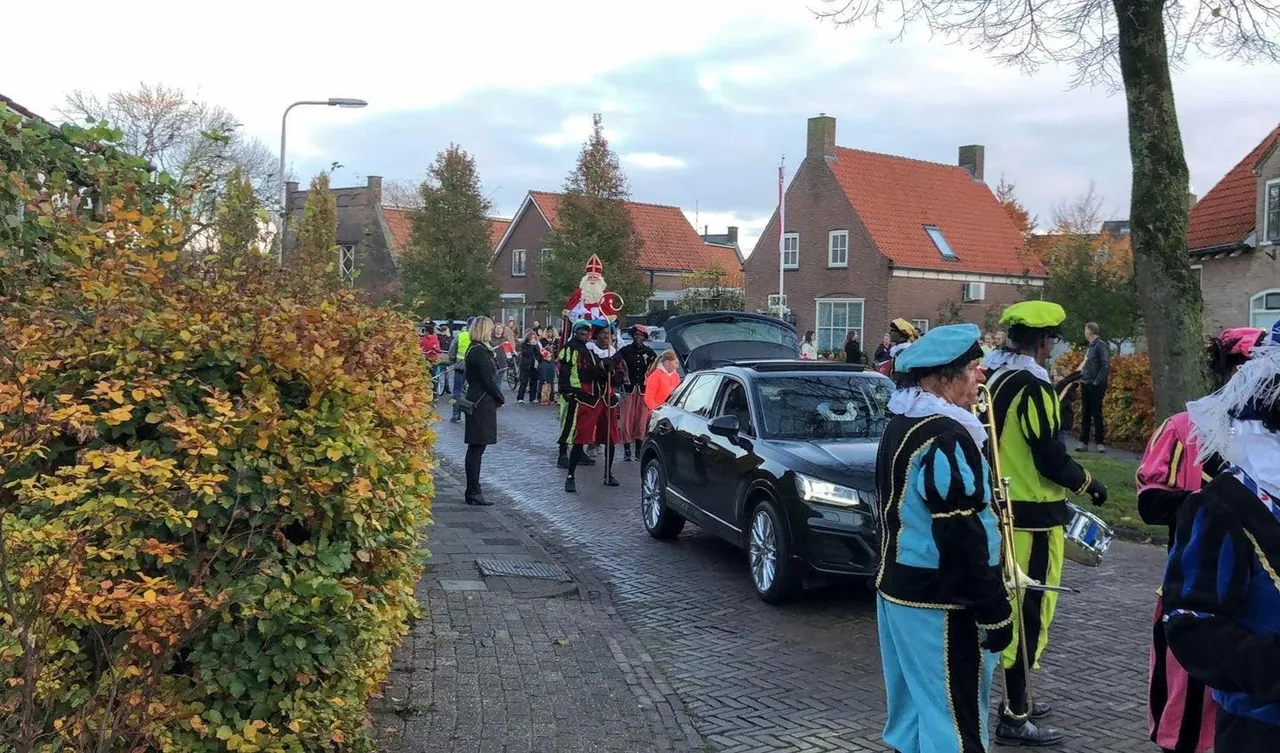 doornenbergsinterklaascomitecff98081 74ae 47c2 a2c4 71304aca15f1 thumb1440