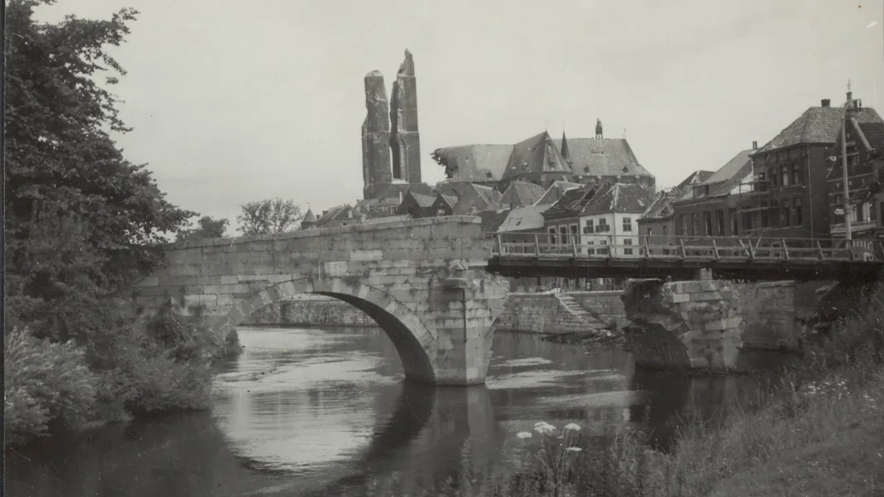 ©Nationaal Archief Roermond Frontstad-1