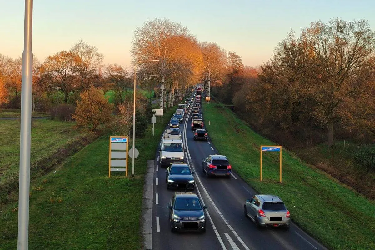 21-11-2025 Ongeval Rondweg Uden 06