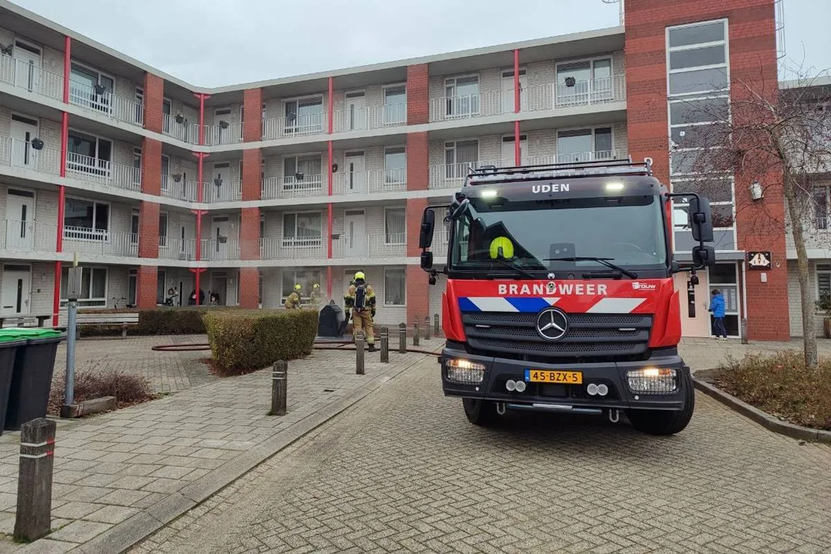 23-12-2025 Containerbrand Uden 02