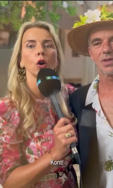 bb vol liefde deelnemers uiten opgewonden gedachtes tijdens reunie