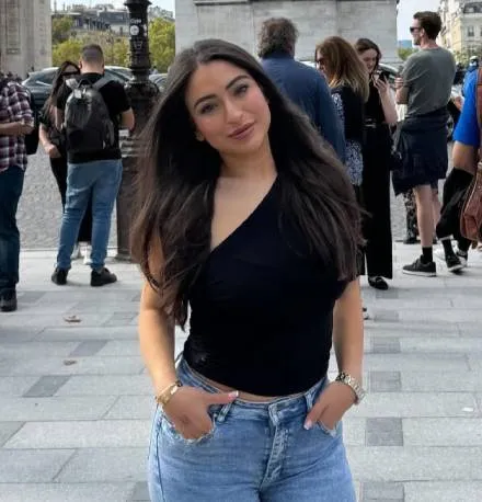 Lale Gül zoekt maar meer en meer aandacht op sociale media!