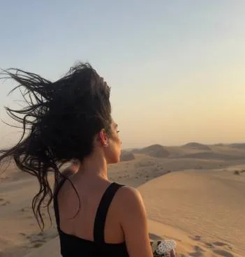 anna nooshin