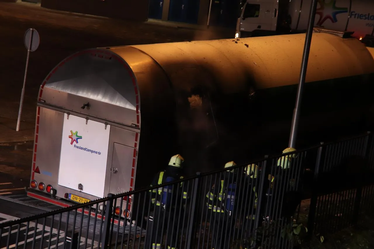 01 12 2019 vrachtwagenbrand dmv campina 03