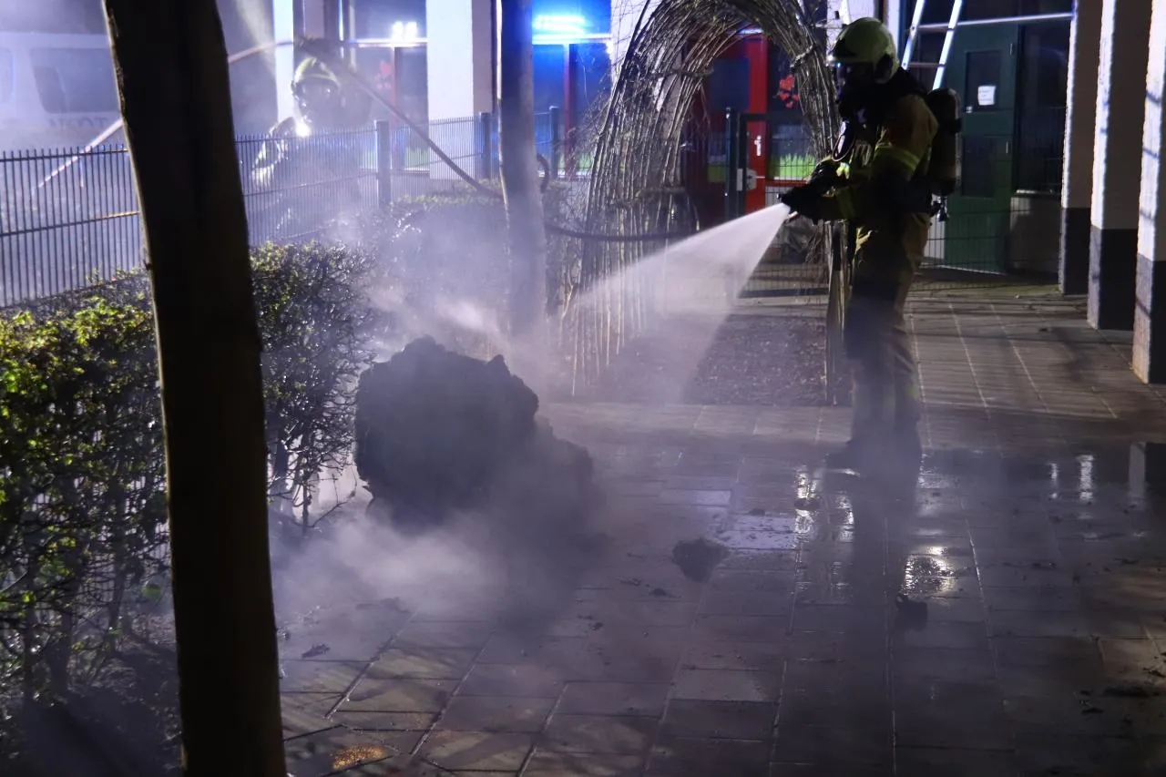 17 03 2020 containerbrand lookveld 4