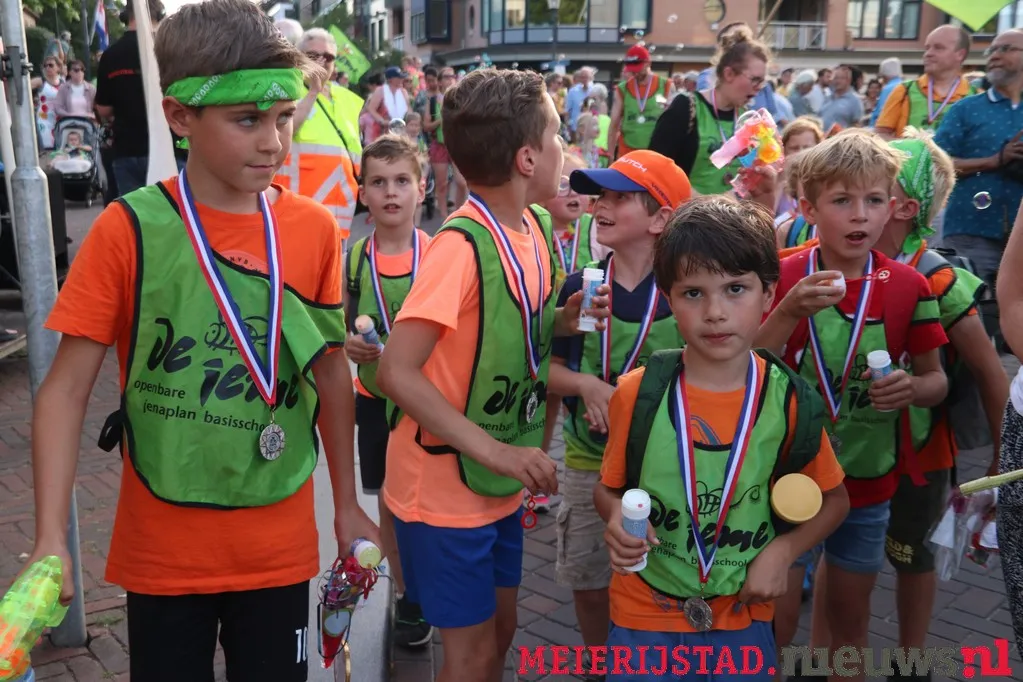 17 06 2022 avondvierdaagse defile 24