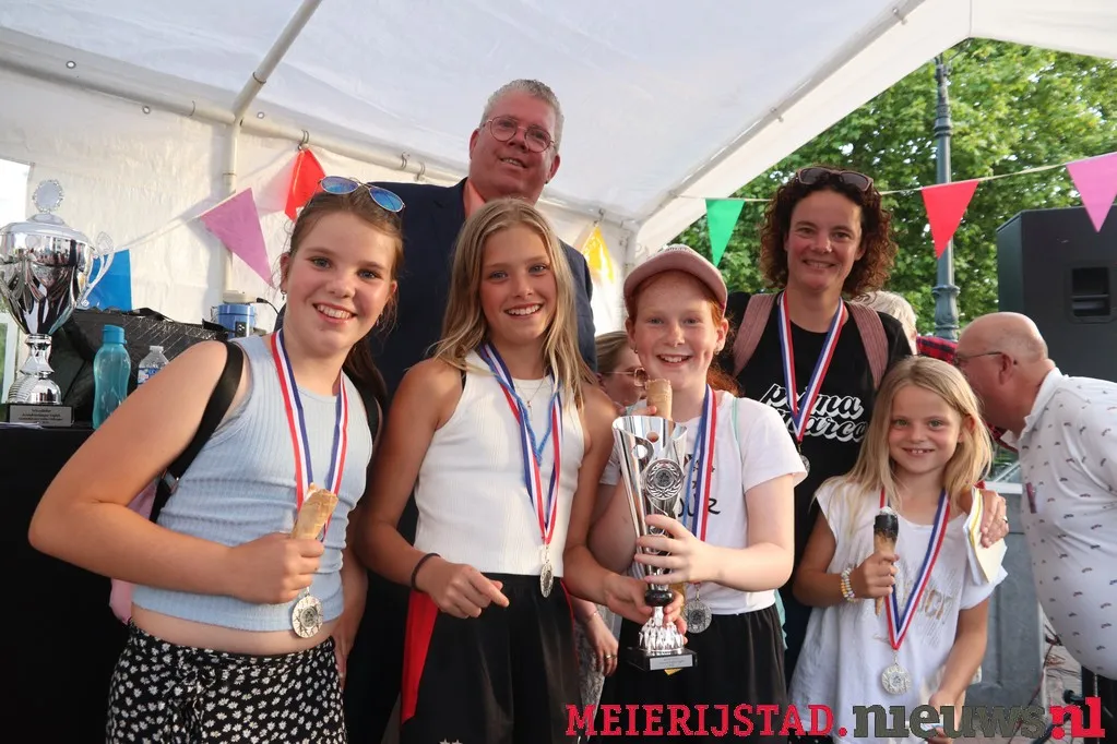 17 06 2022 avondvierdaagse defile 33