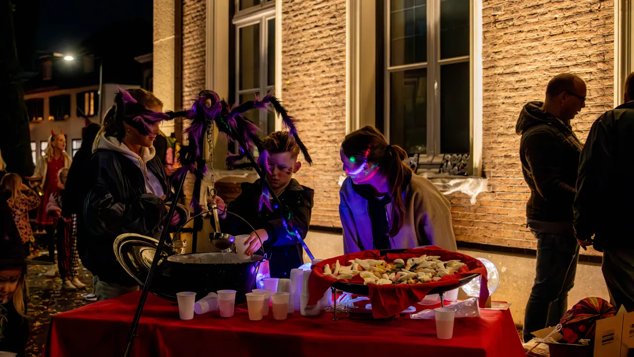 2023 10 27 halloween veghel centrum 15