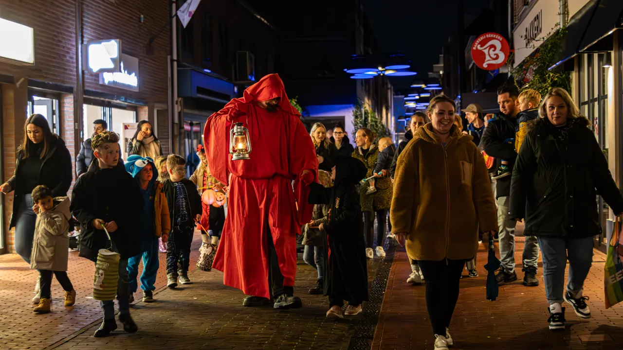 2023 10 27 halloween veghel centrum 17