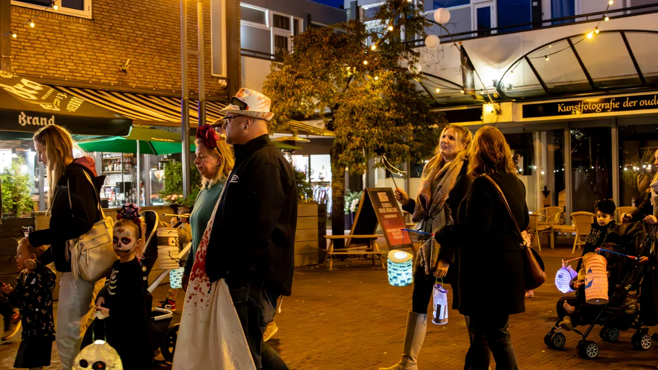 2023 10 27 halloween veghel centrum 30