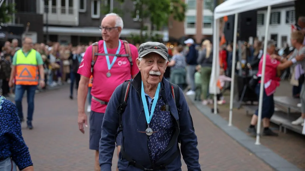 2024 06 14 avondvierdaagse veghel 11