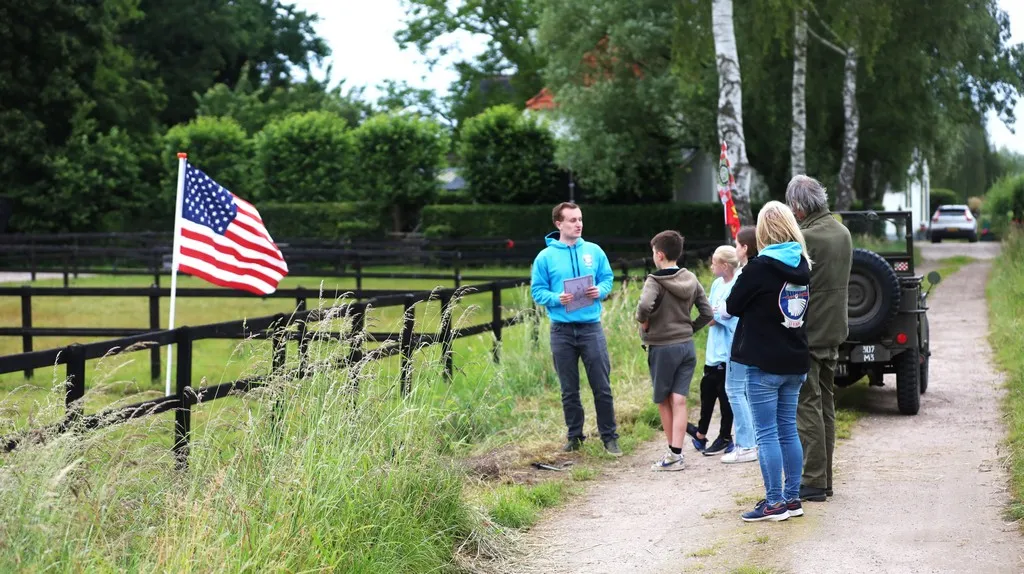 2024 06 14 overdracht geronimo monument eerde 05