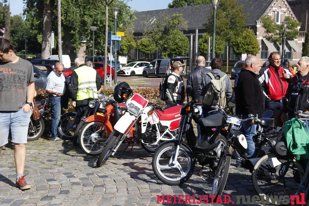 21 08 2022 bromfietstreffen mariaheide 55