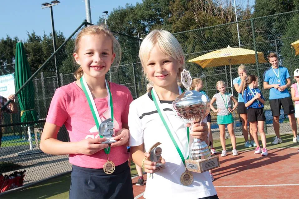 40600231 1409752549127899 321440197155749888 n