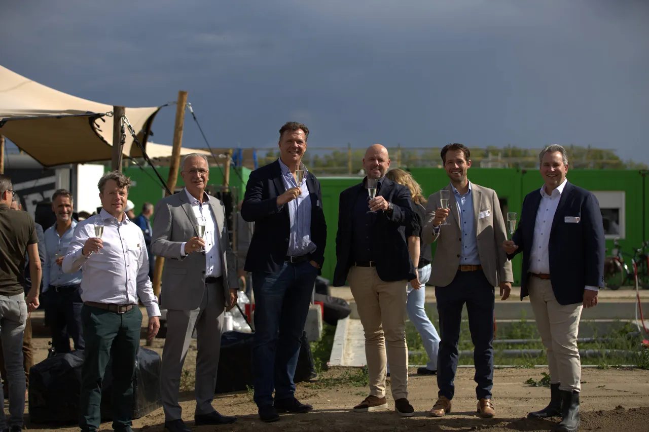 05-09-2021 Officiële start bouw Bundershoek Veghel 05