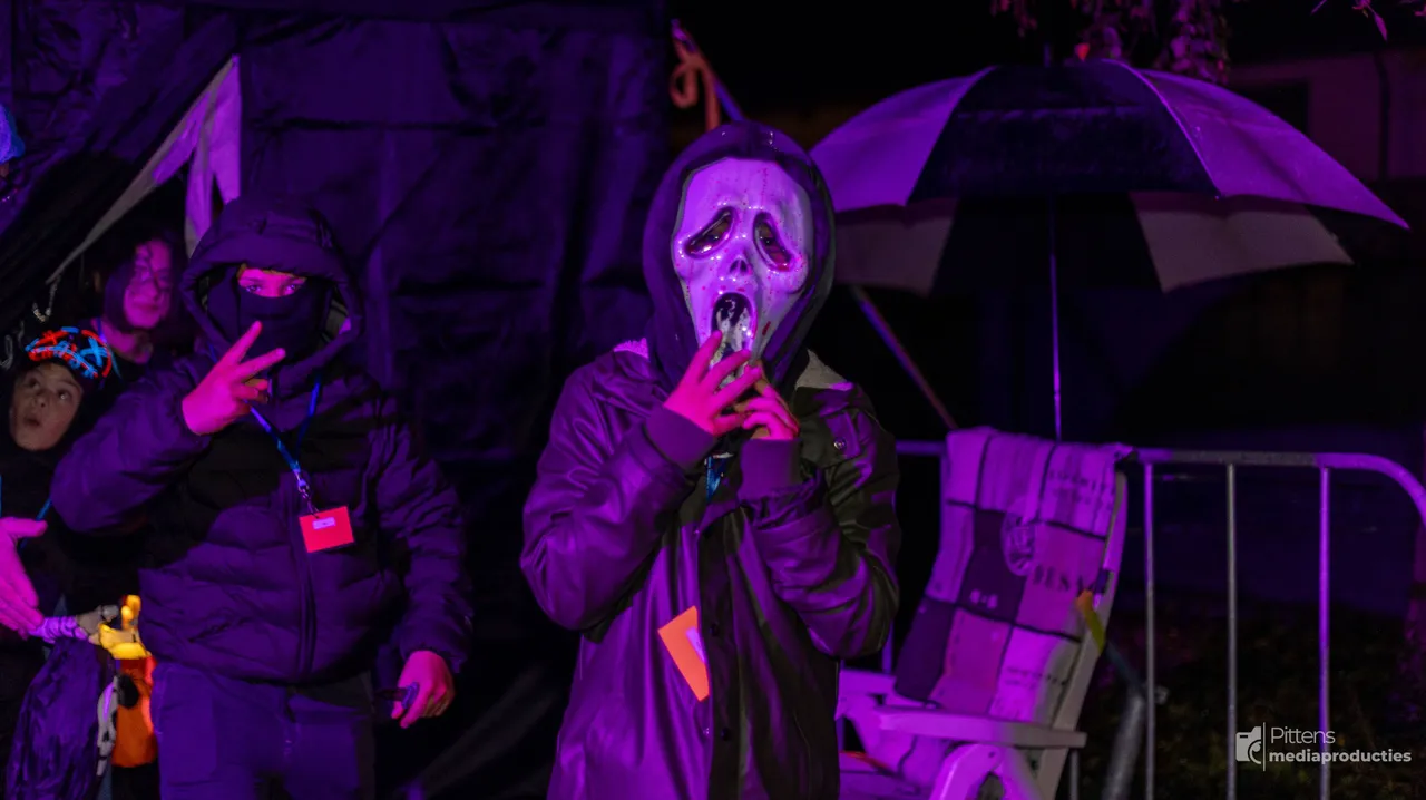 2025-10-25HalloweenBloemenwijkVeghel-17
