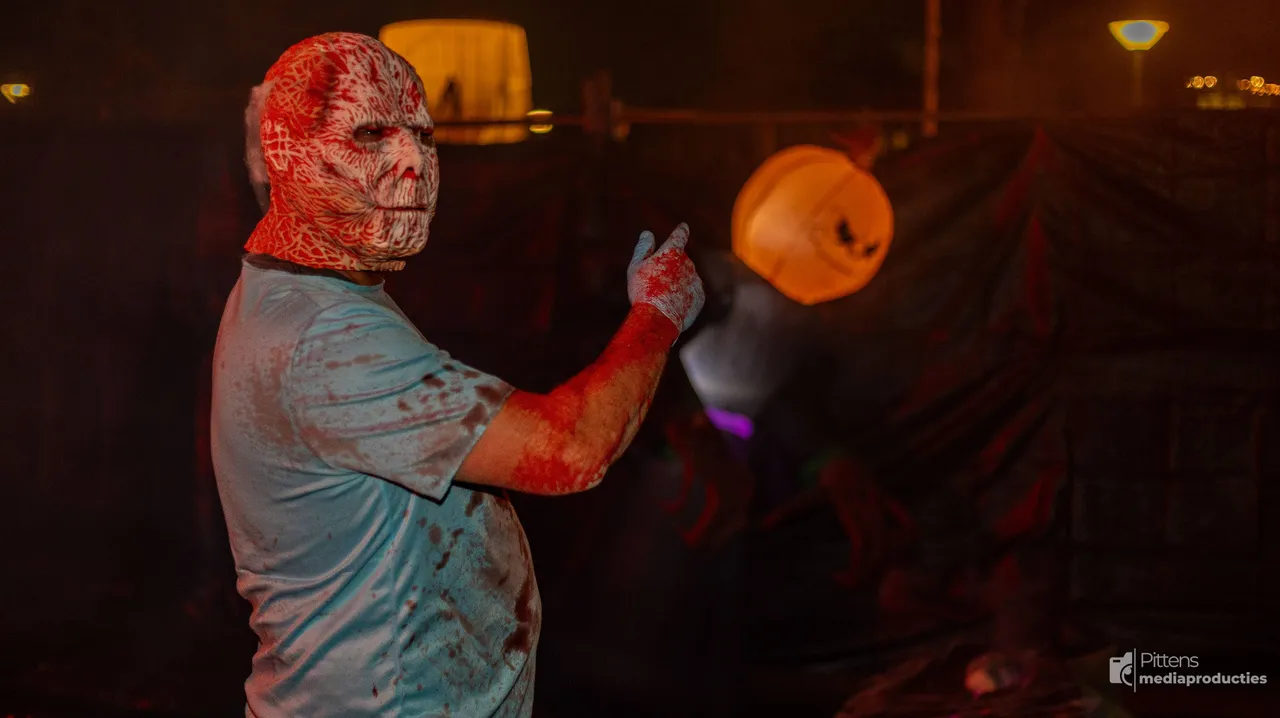 2025-10-25HalloweenBloemenwijkVeghel-48