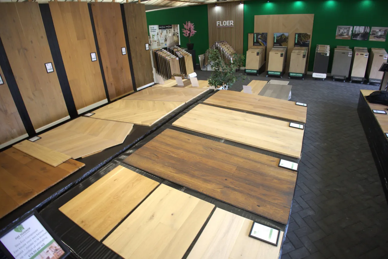 DAS Vloeren 08 showroom