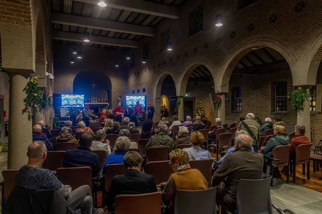 17-12-2025 Kerstmarkt Wijbosch 10