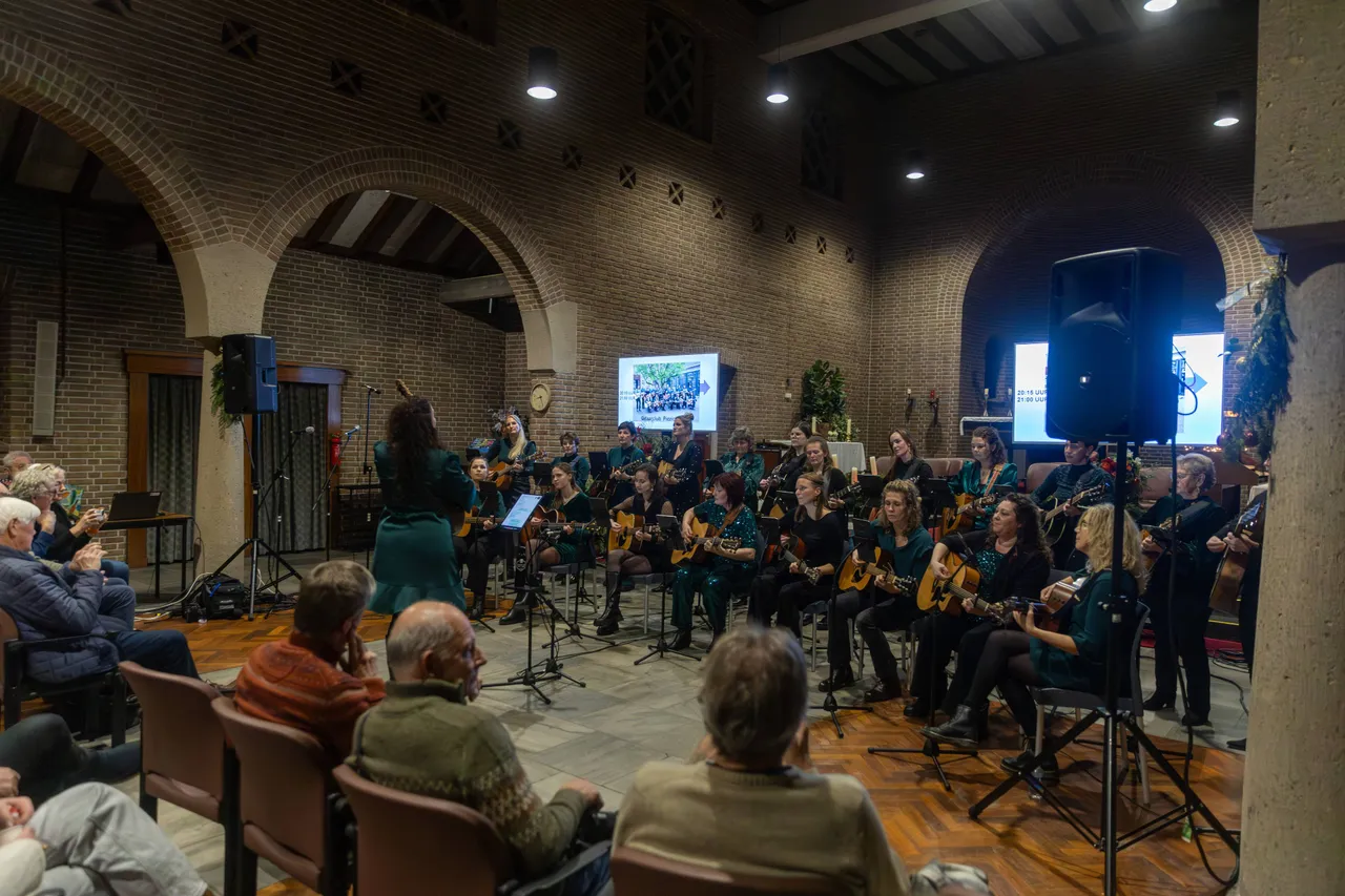 17-12-2025 Kerstmarkt Wijbosch 11