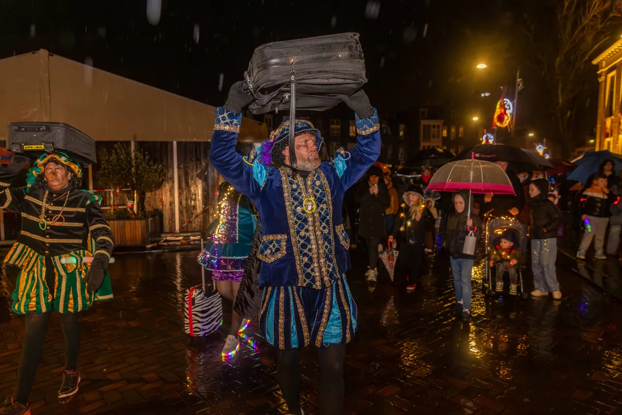 2025-12-06 Uittocht Sinterklaas-5