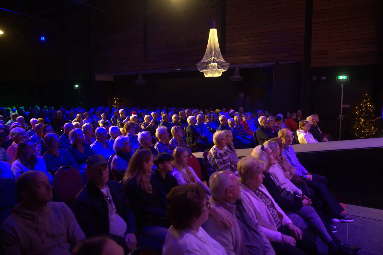 21-12-2025 Kerconcert BB&amp;F 05