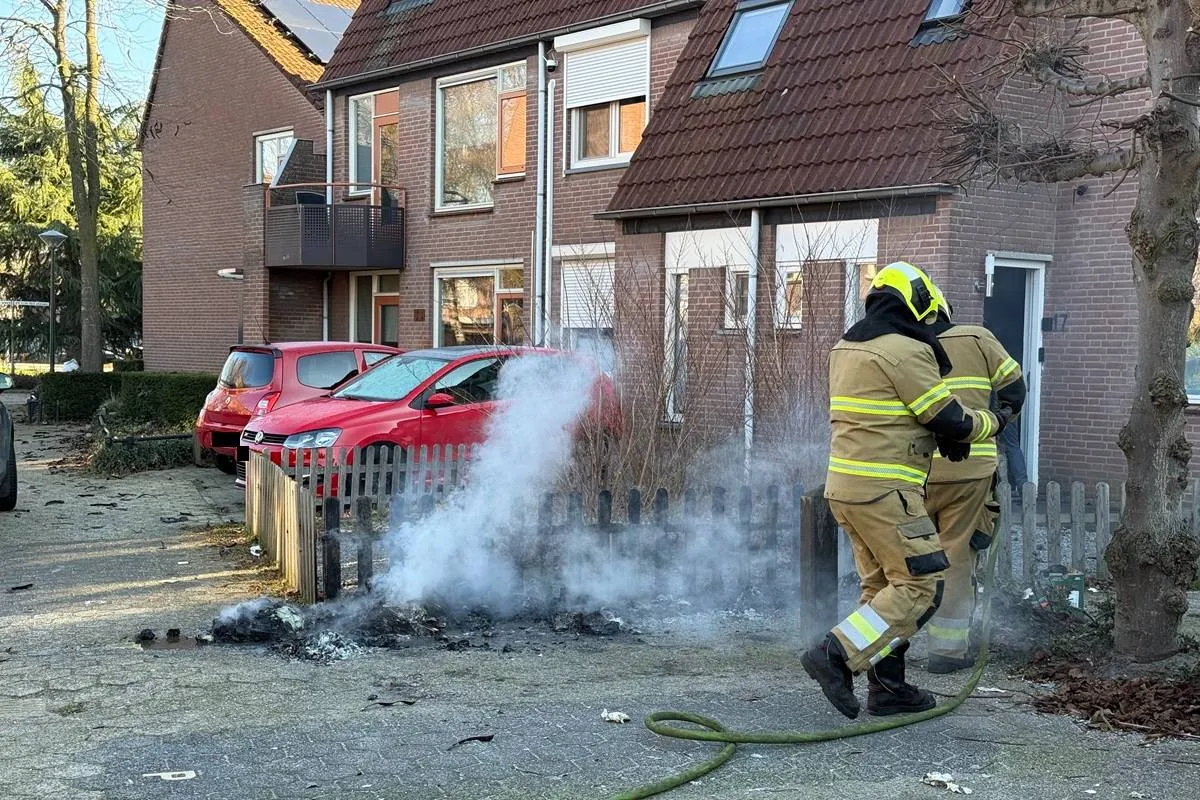26-12-2025 Buitenbrand Cederlaar Veghel 02