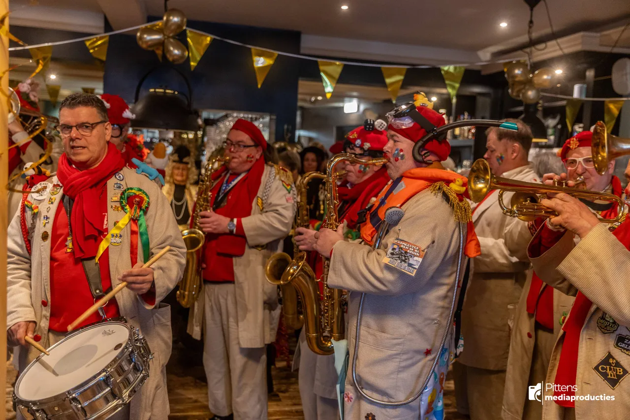 16-02-2026 Zuutjes Carnavallen-5