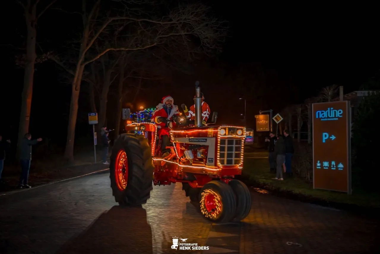 WOL Tractor verlicht2 henk sieders