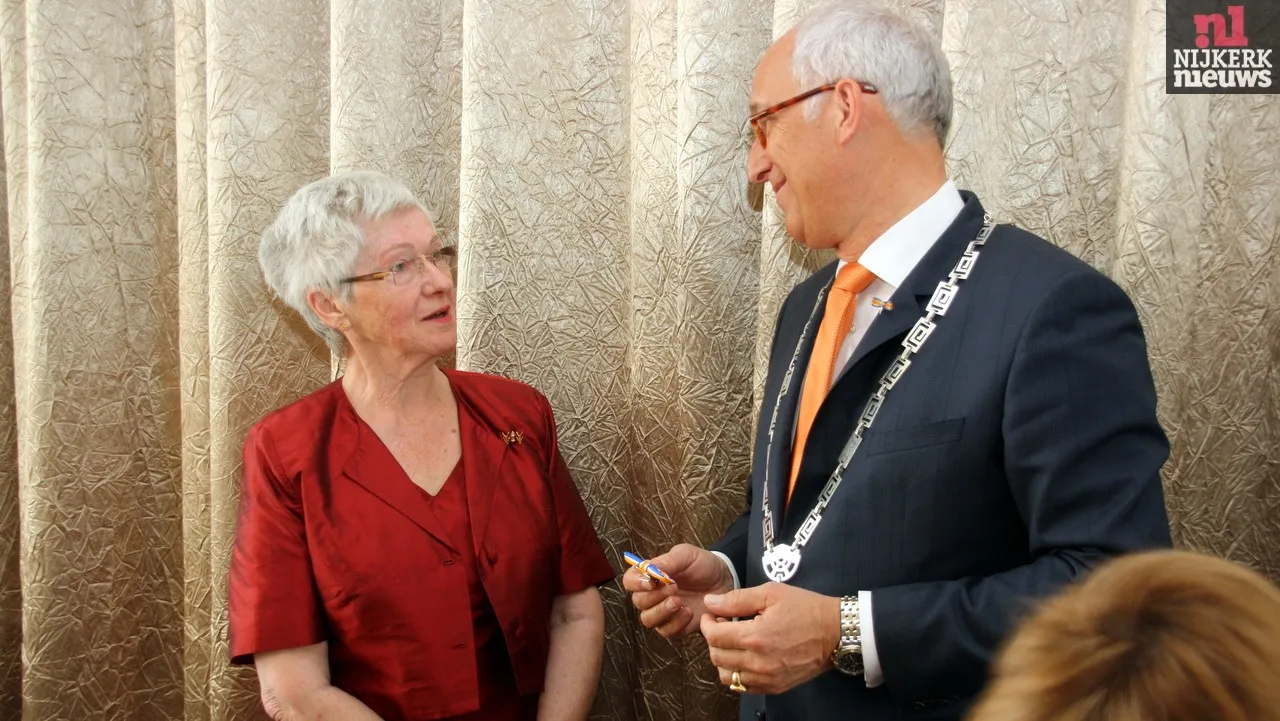 2015 04 24 koningsdag lintjesregen regen 002 van pelt