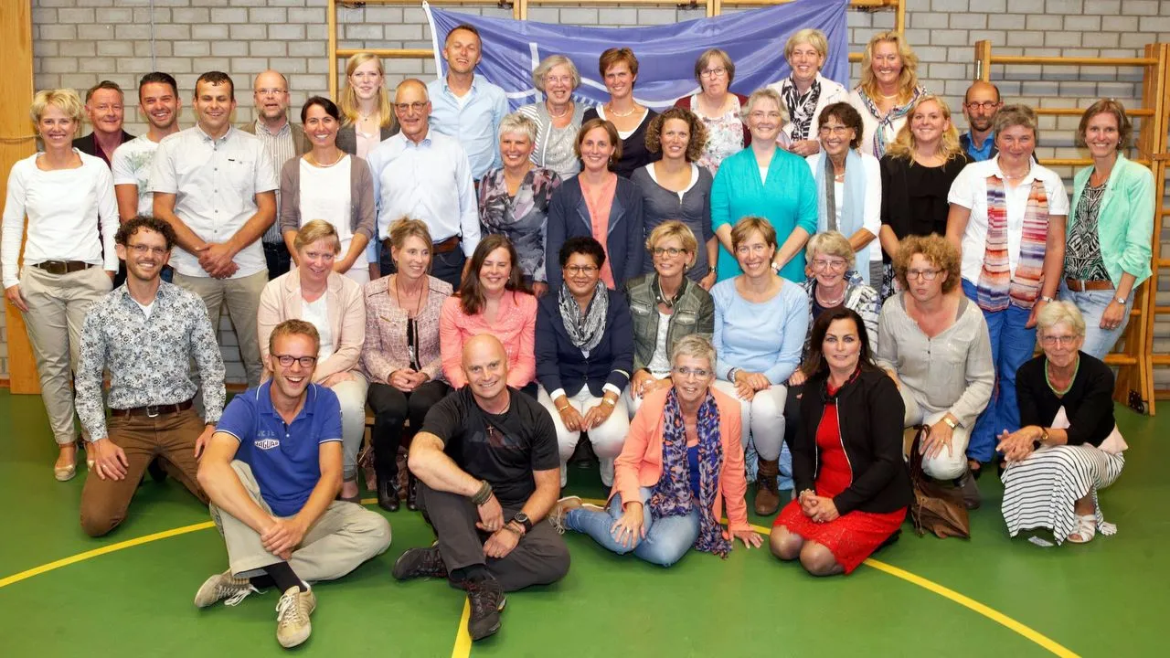 2015 09 13 ichtusschool alle aanwezige oud leerkrachten