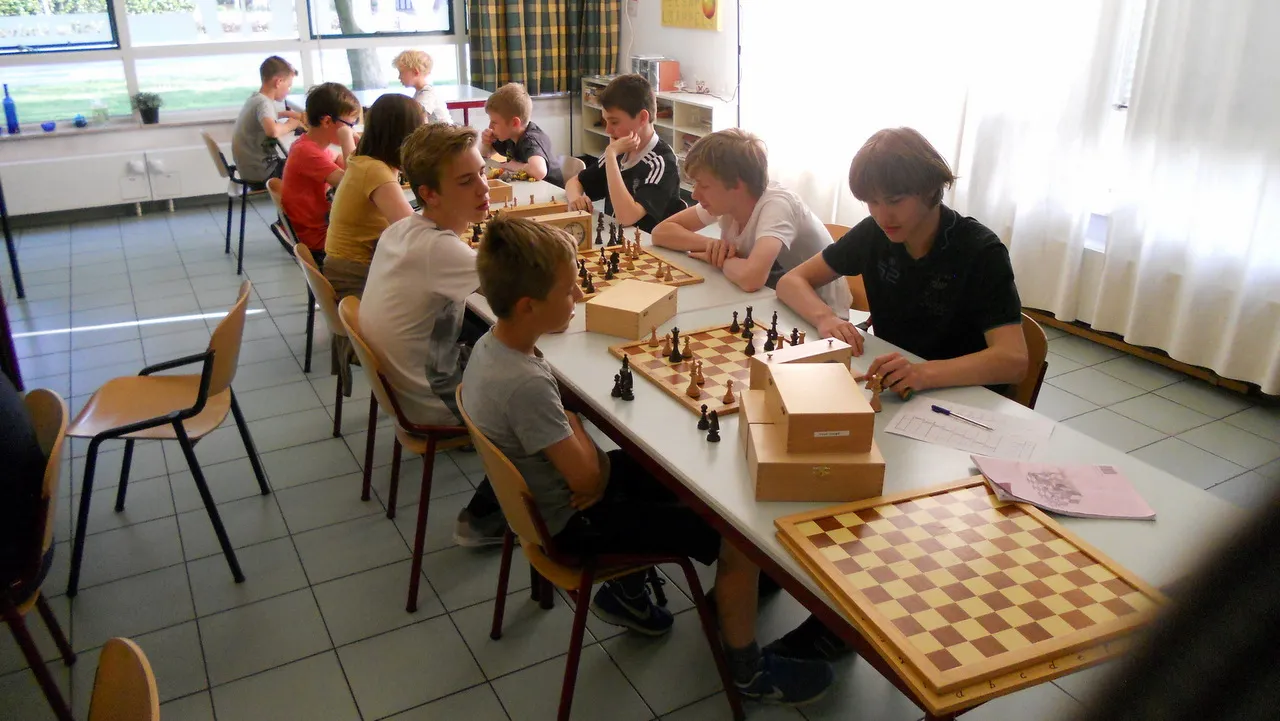 2016 08 22 jeugdschaak in hoevelaken