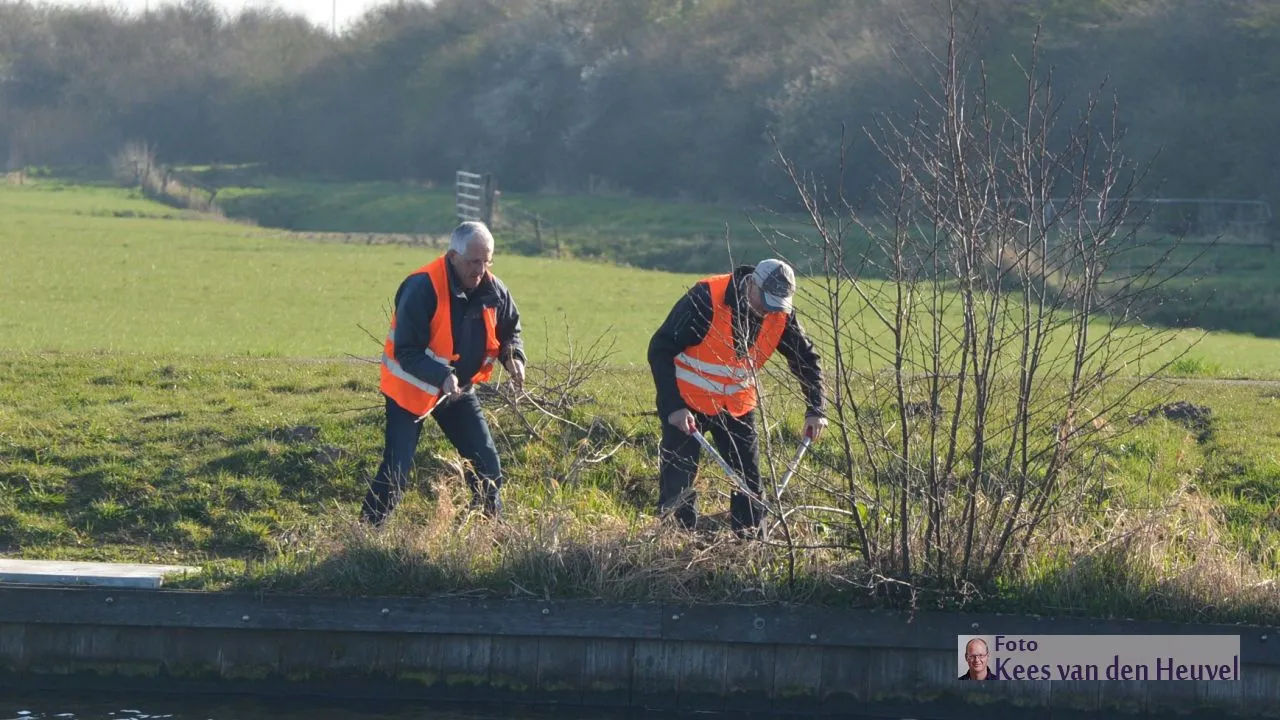2017 03 26 hoop op geluk opruimdag 25 3 oostkadijk