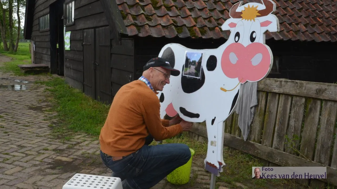 2017 05 22 tinteler 20 mei c koeien melken