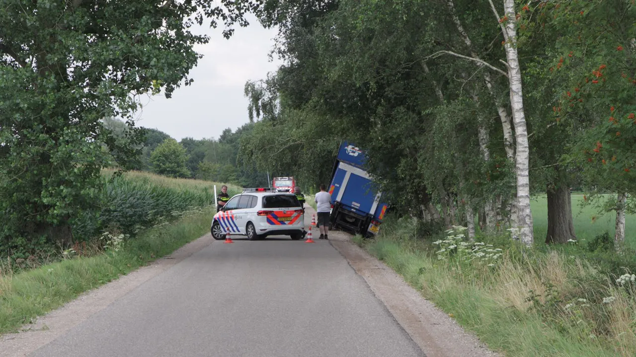 2017 07 20 gekantelde vrachtwagen 2