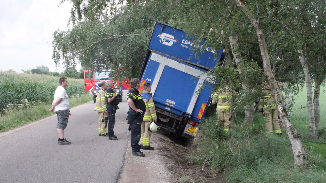 2017 07 20 gekantelde vrachtwagen 3