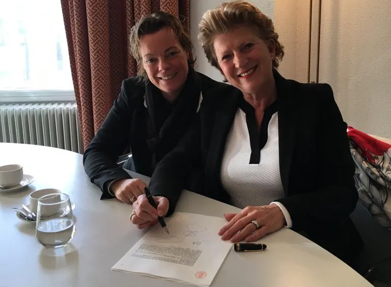 2019 01 29 tekening contract sluiswachterswoning