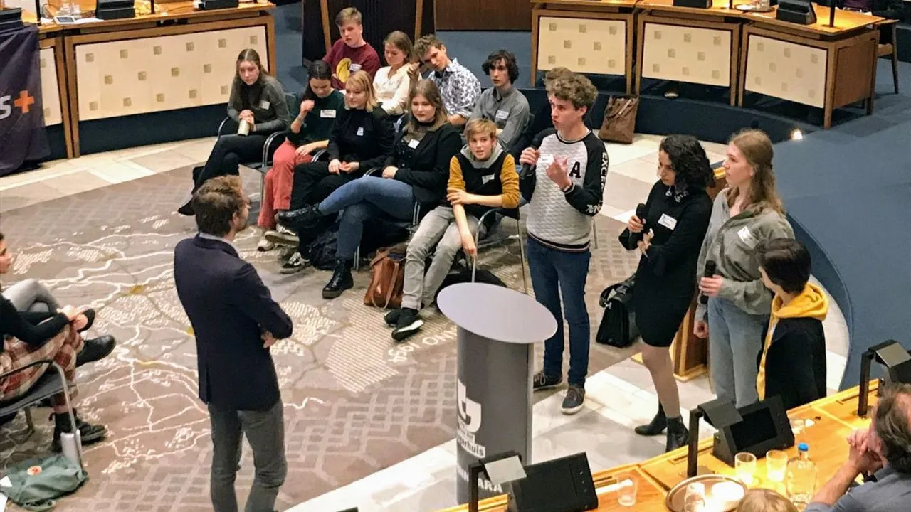 2020 02 03 corlaercollegeg debat 2