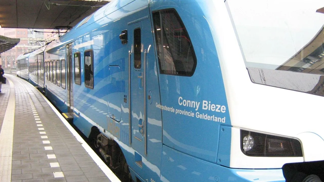 2020 07 22 connexxion valleilijn flirt 01