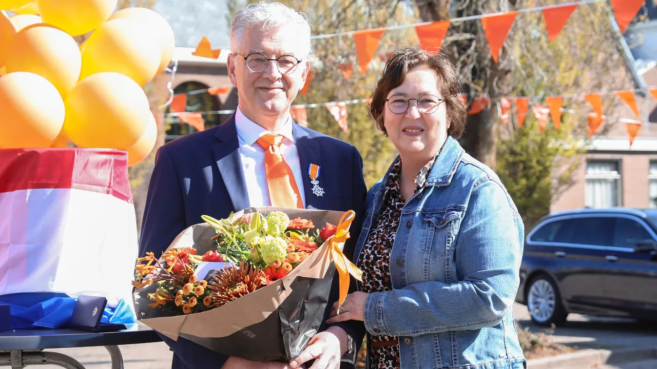 2021 04 26 lintjesregen jan jaconbs4 hoevelaken