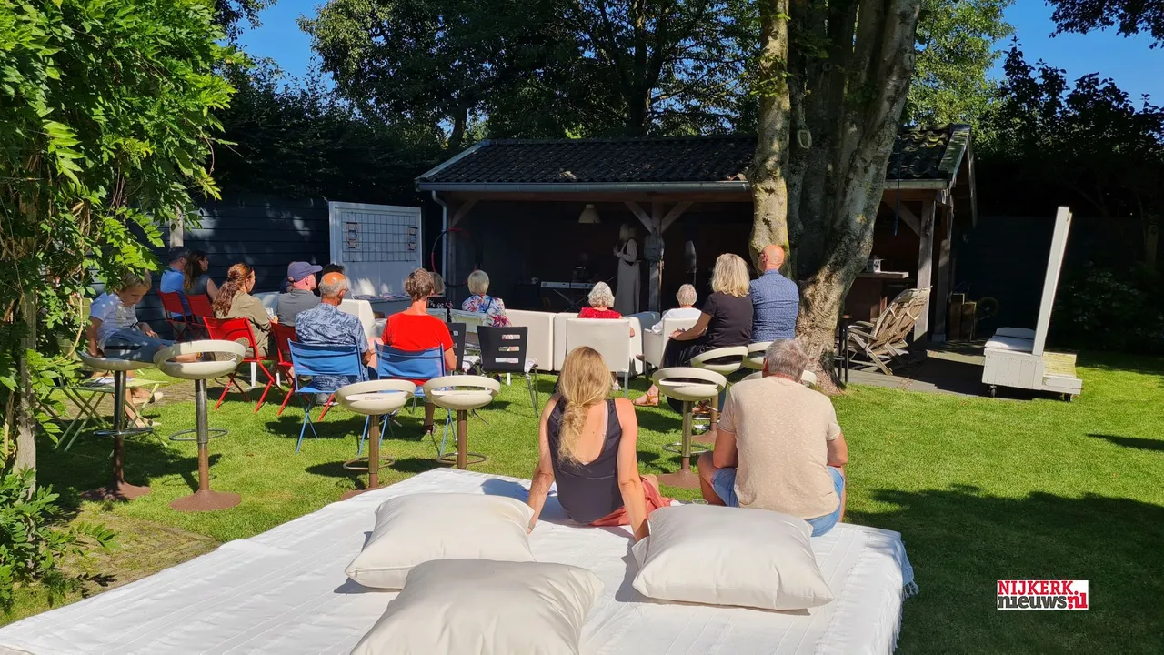 2021 09 04 gluren bij de buren 01