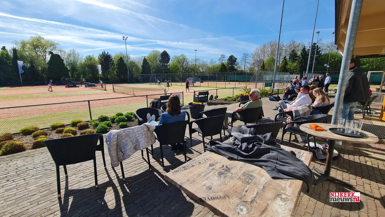 2022 04 16 sparta tennis 08