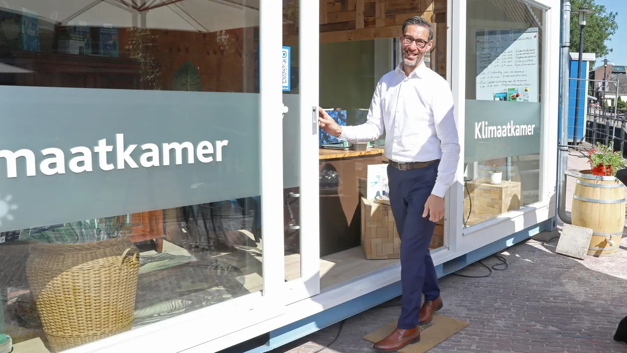 2022 06 22 opening klimaatkamer koetsendijk centrum 2022 wethouder duurzaamheid rene windhouwer 04