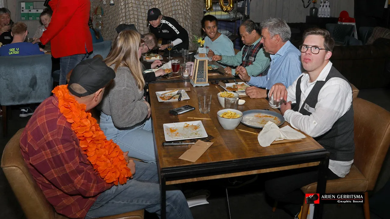 2022 10 13 hello you 01