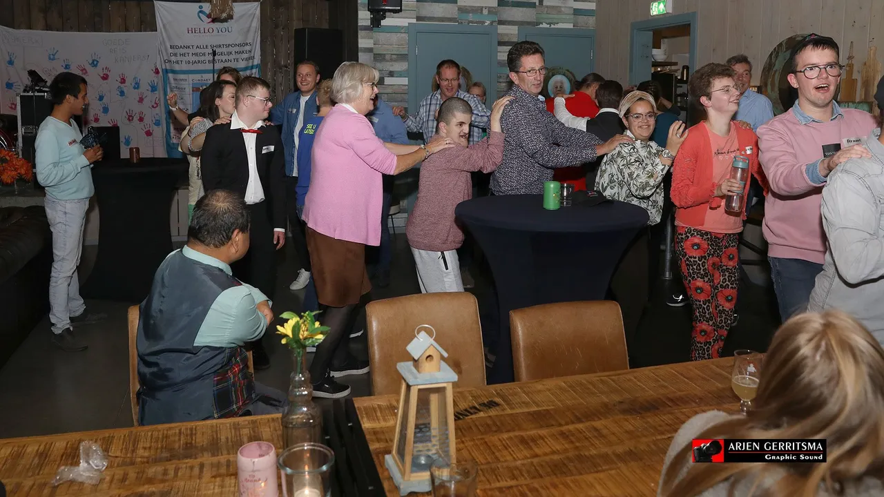 2022 10 13 hello you 17